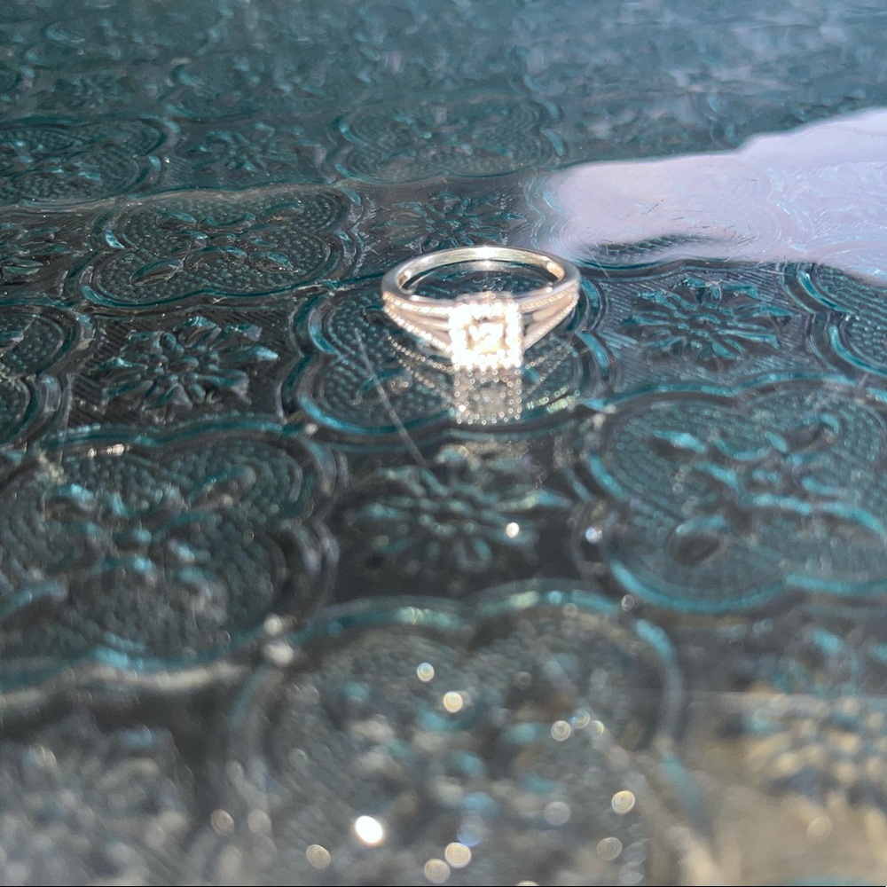 Promise ring - Picture 4 of 5